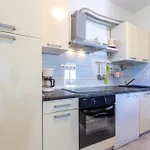 Kastel Stari 19