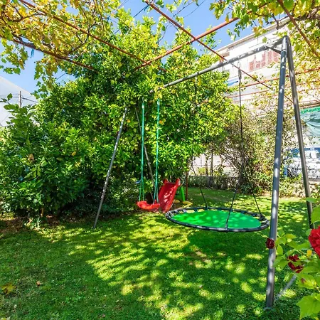 Apartment Kastel Stari 19 *