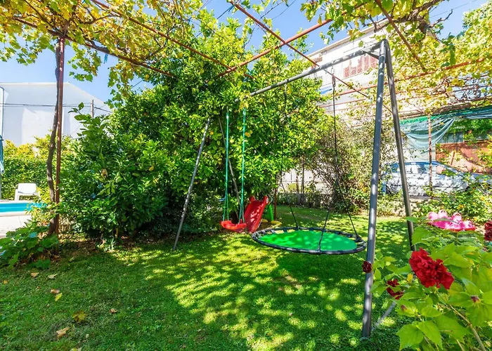 Apartment Kastel Stari 19 *